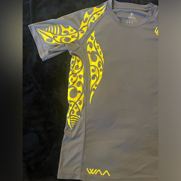 WAA Ultra Equipment tech shirt - Picture 3 of 8